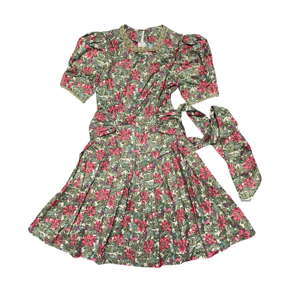 80's Vintage Floral Cottagecore Folk Dress with Puff Sleeves and Lace trim